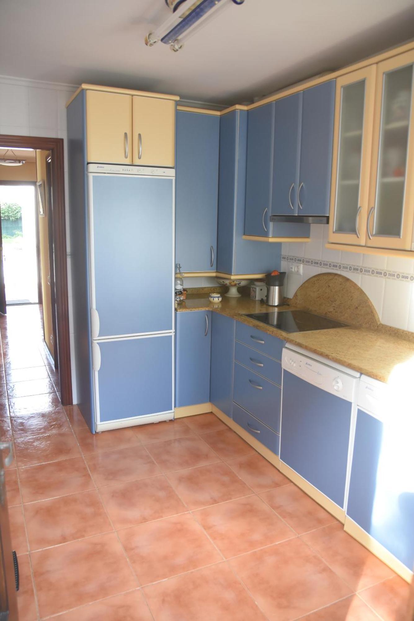Chalet En Urbanizacion Con Piscina 阿哥诺斯 外观 照片